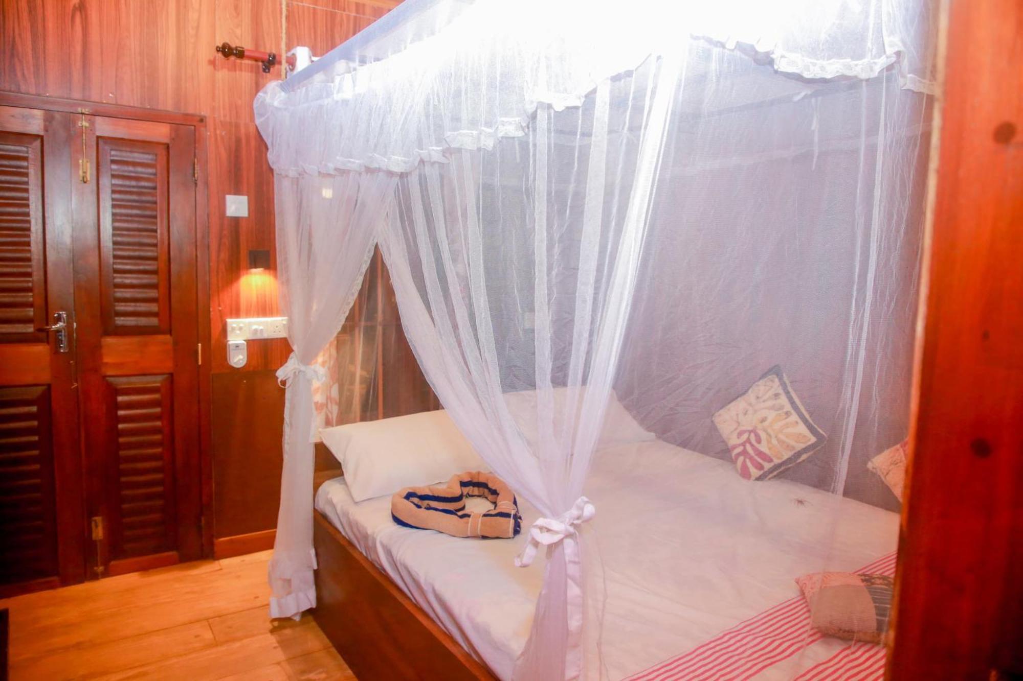 Blue Ocean Tree House Hiriketiya Villa Dickwella Exterior photo